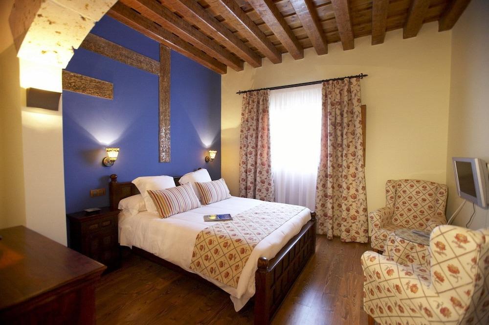 Ibersol La Casona De Andrea Hotel Tiedra Exterior photo
