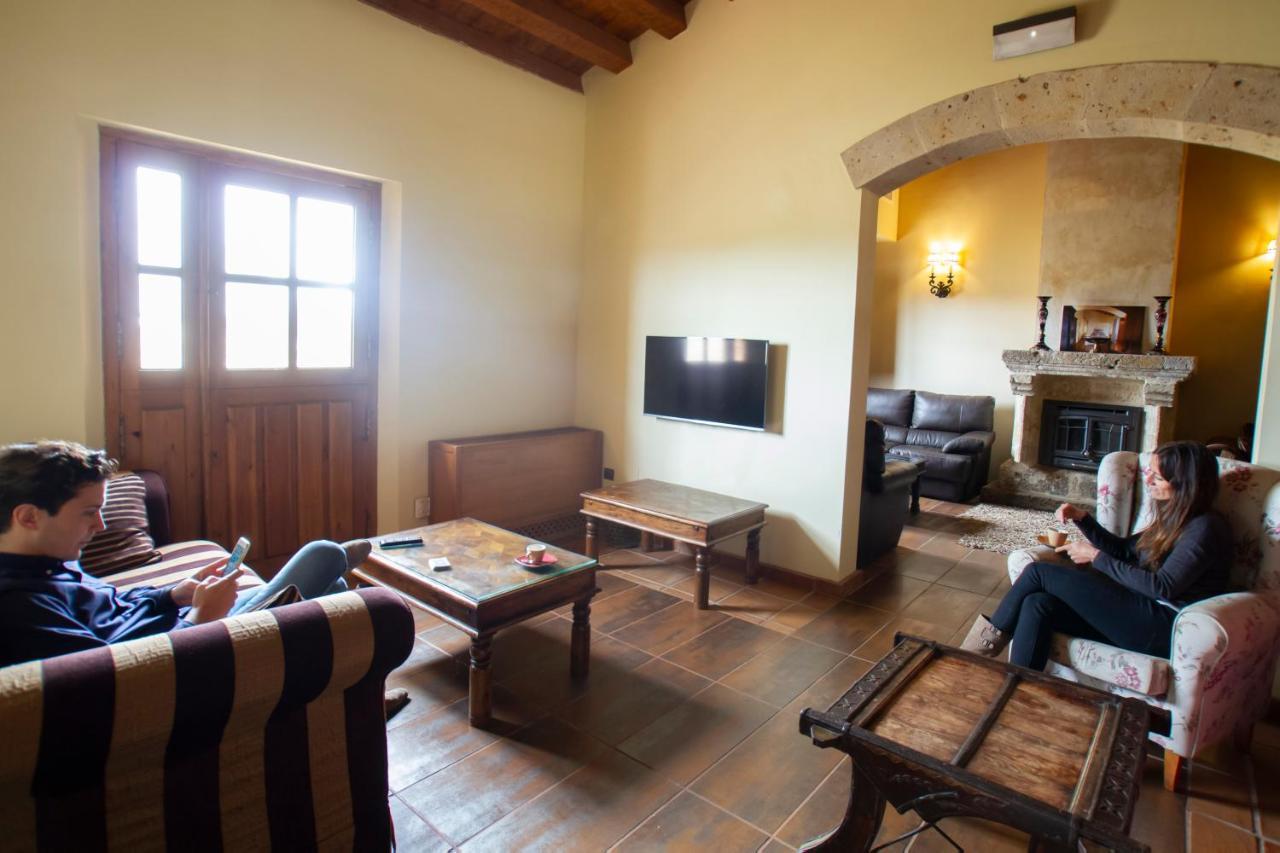 Ibersol La Casona De Andrea Hotel Tiedra Exterior photo